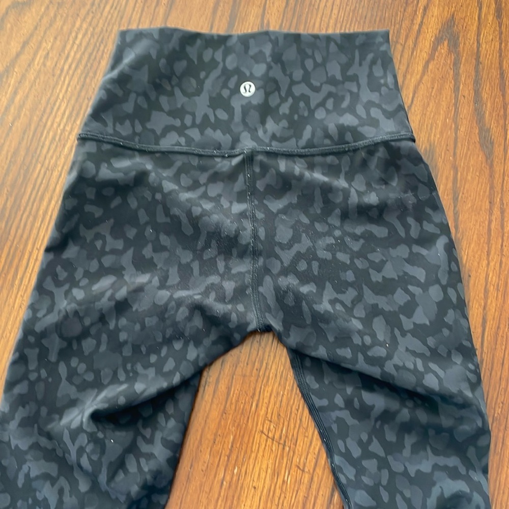 Lulu lemon Black and grey camo leggings